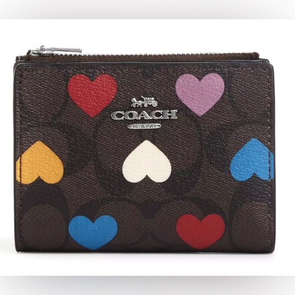 💕💟NWT COACH HEART PRINT BIFOLD WALLET SIGNATURE CANVAS LIMITED EDITION💕💟 - Picture 6 of 16